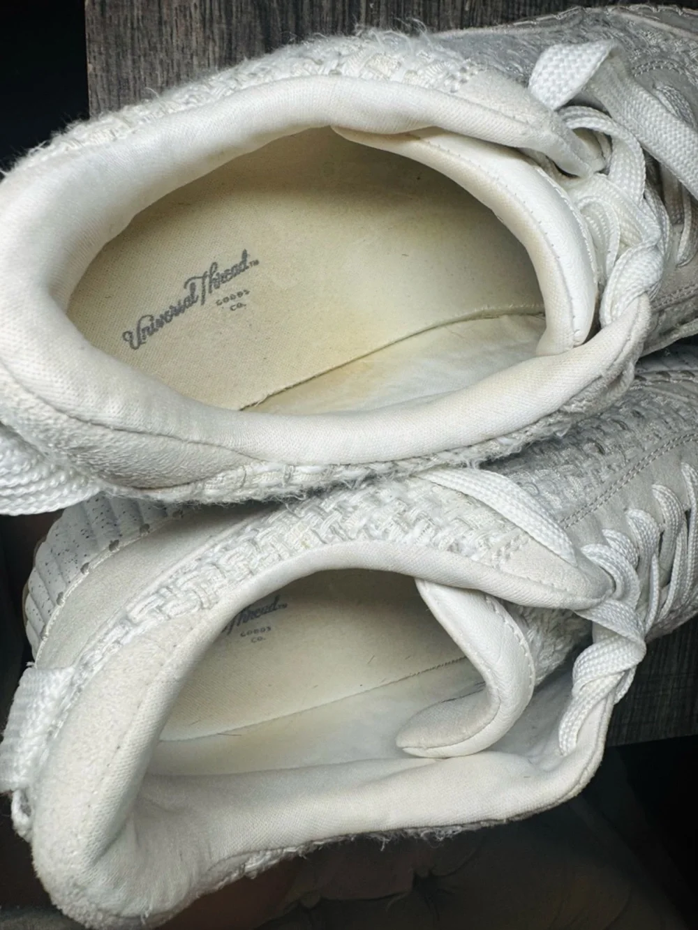 Universal Thread White Woven Platform Sneakers Women’s Size 8